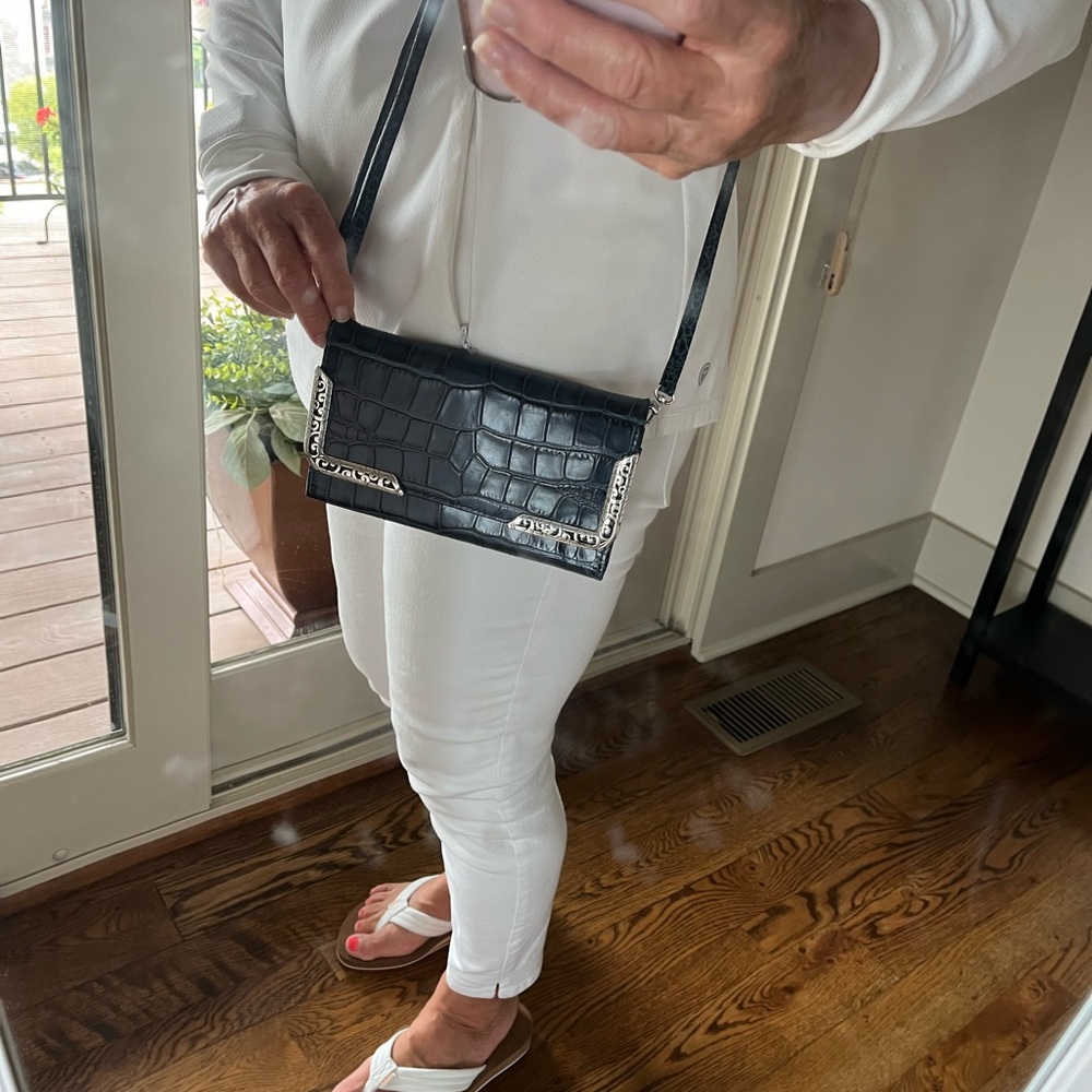 Crossbody/clutch in beautiful blue leather by Brighton